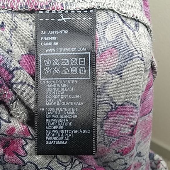 Forever 21 Small Floral skirt - Picture 3 of 4